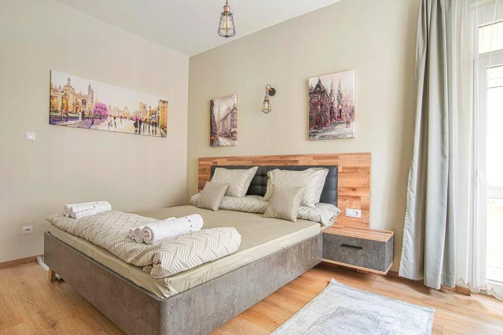 Elegant & Stylish 2 Bedroom Top Central Apartment Софія Екстер'єр фото