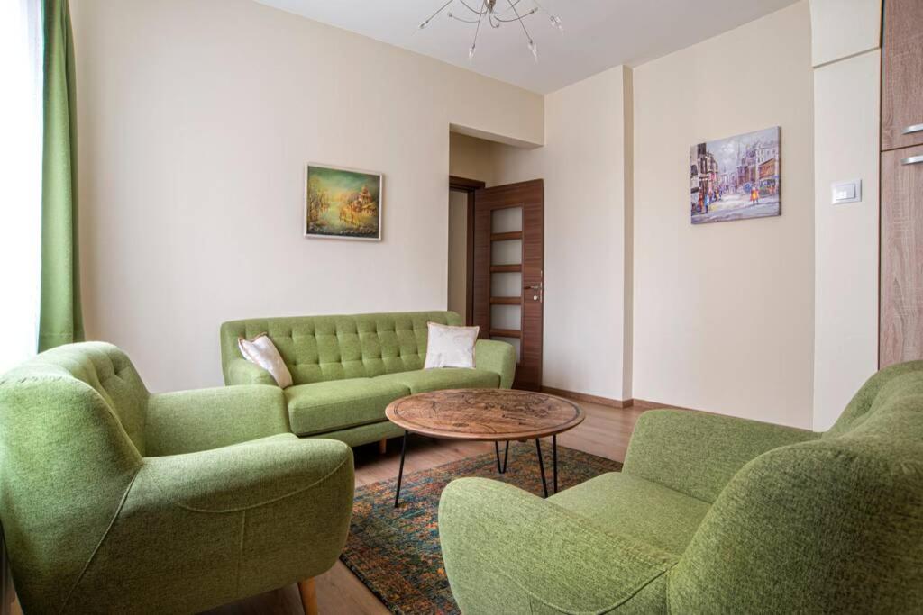 Elegant & Stylish 2 Bedroom Top Central Apartment Софія Екстер'єр фото