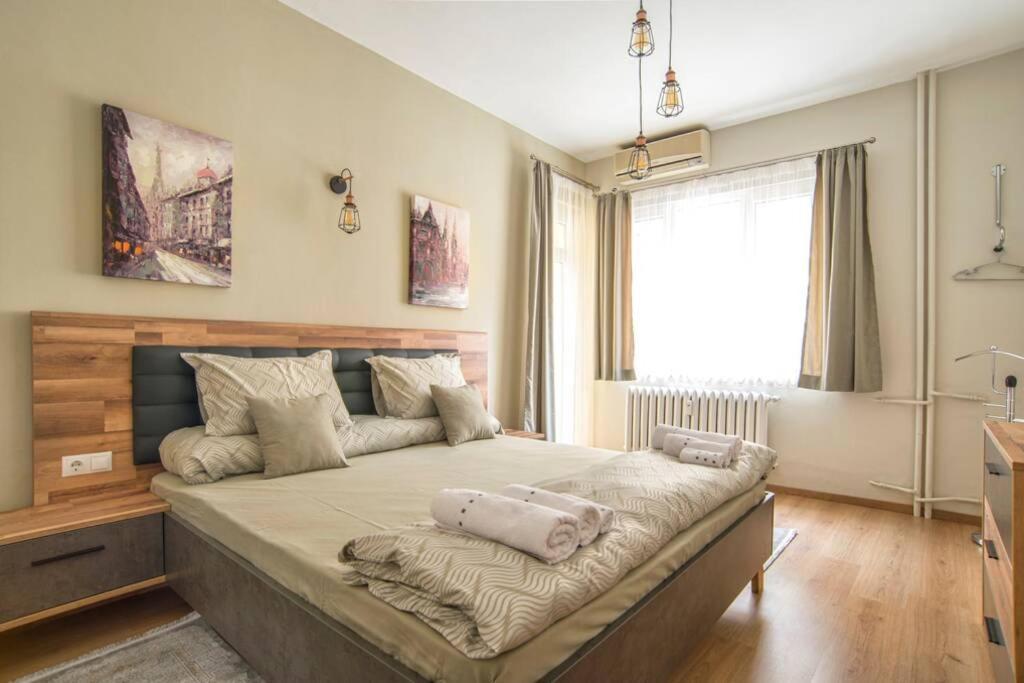 Elegant & Stylish 2 Bedroom Top Central Apartment Софія Екстер'єр фото